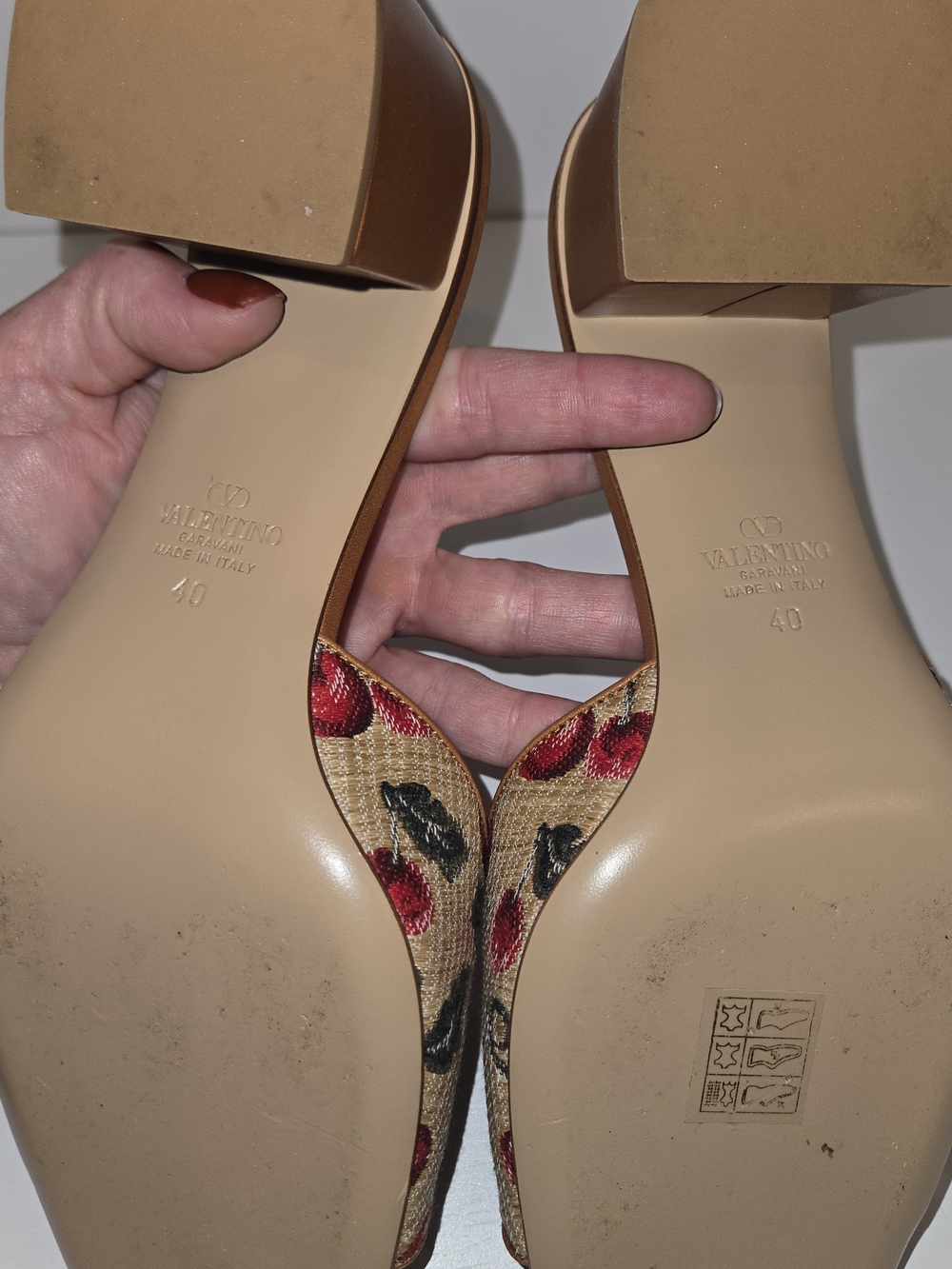 Valentino Garavani VLogo Cherryfic Cherry Sandals 40 - Picture 8 of 8